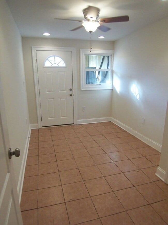 Building Photo - Updated 2BR English Basement in H Street Corridor with Off Street Parking
