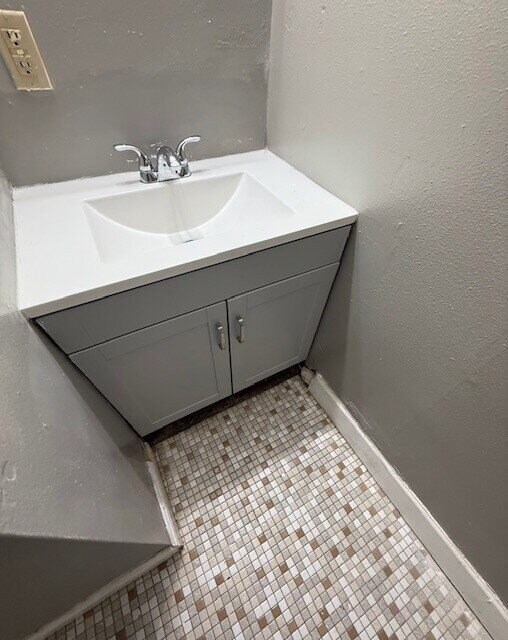 Foto del edificio - Charming 2-Bedroom Apartment with Water Included!