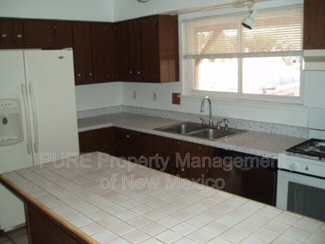 Building Photo - 14209 Turner Pl NE