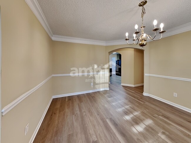 Building Photo - 447 The Gables Dr
