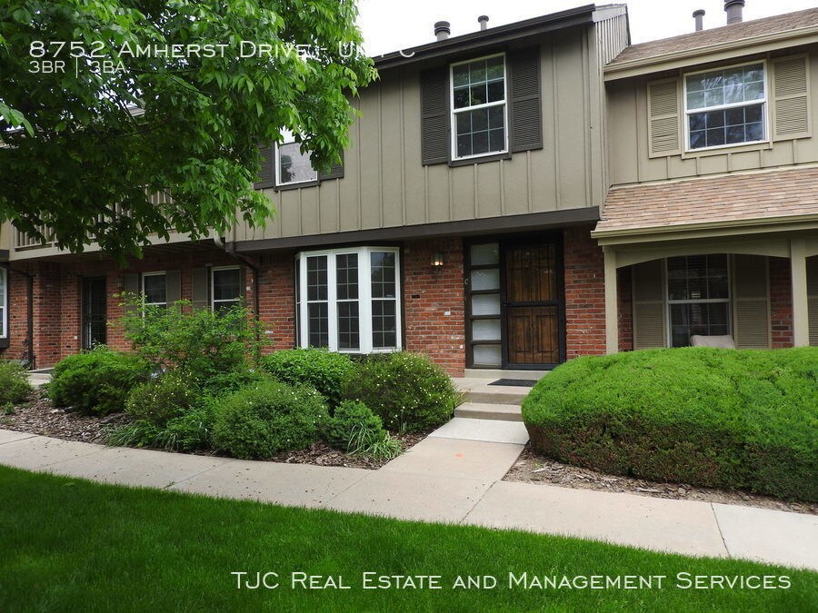Foto principal - 8752 E Amherst Dr
