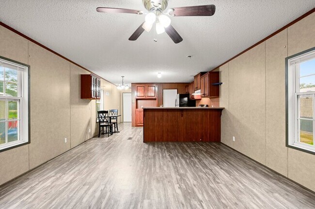 Foto del edificio - 31687 N Corbin Rd