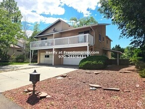 Building Photo - 383 E Valley Cir
