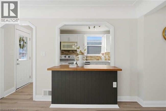 Photo du bâtiment - 86 E 38th St