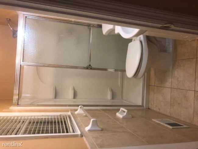 Foto del edificio - 65 Sideview Ave