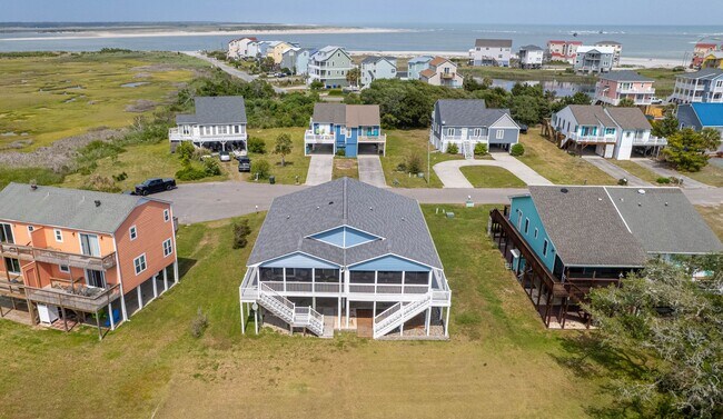 Foto del edificio - PRICE REDUCED- MY HAPPY PLACE 2.0 NOW WELCOMING YOUR FURRY FRIENDS