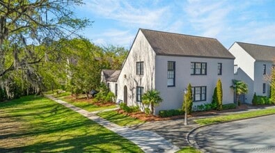 Building Photo - 7832 Ebury St
