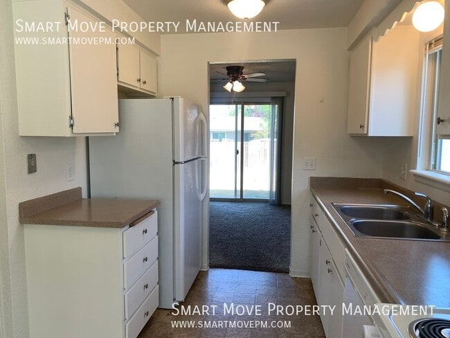 Building Photo - 973 S Wild Phlox Way