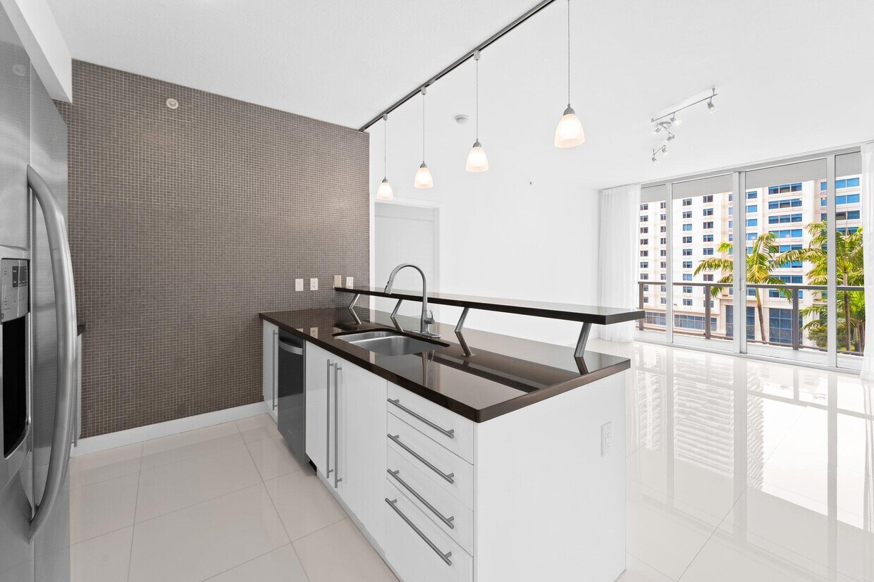 Foto principal - 1111 SW 1st Ave