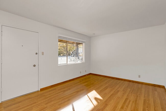 Building Photo - 2145 Santa Clara Ave
