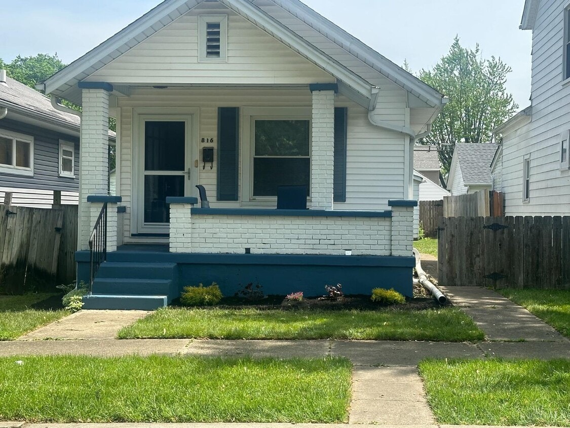 Primary Photo - 816 Cleveland Ave