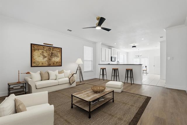 Foto del edificio - 924 Charleston Ln