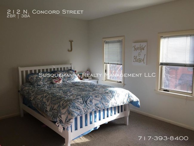 Foto del edificio - 212 N Concord St