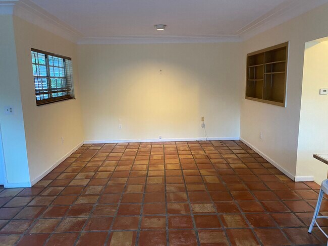 Foto del edificio - 2325 Overbrook St