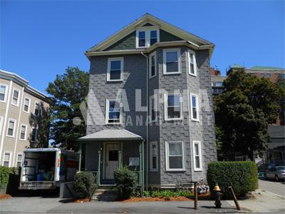Building Photo - 25 Everett St