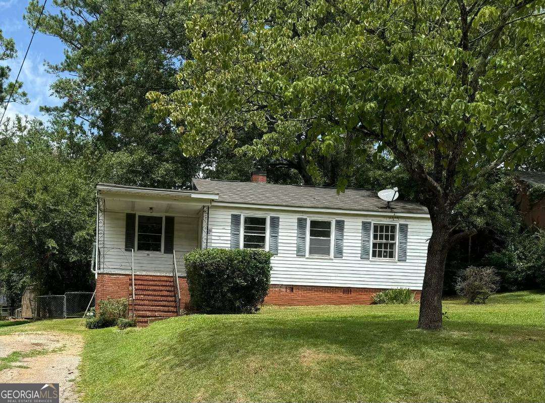Primary Photo - 208 Rutland Cir