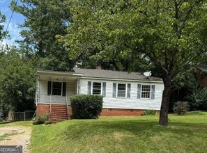 Building Photo - 208 Rutland Cir