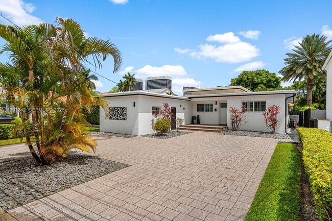 Foto del edificio - 9517 Bay Dr