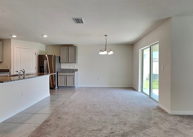 Foto del edificio - 749 SE 64th Terrace