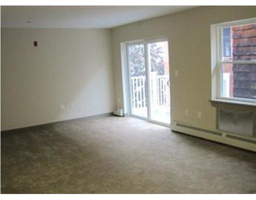 Foto del edificio - 275 W Main St