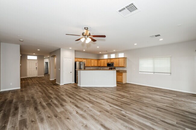 Foto del edificio - 1408 Logan Valley Ln