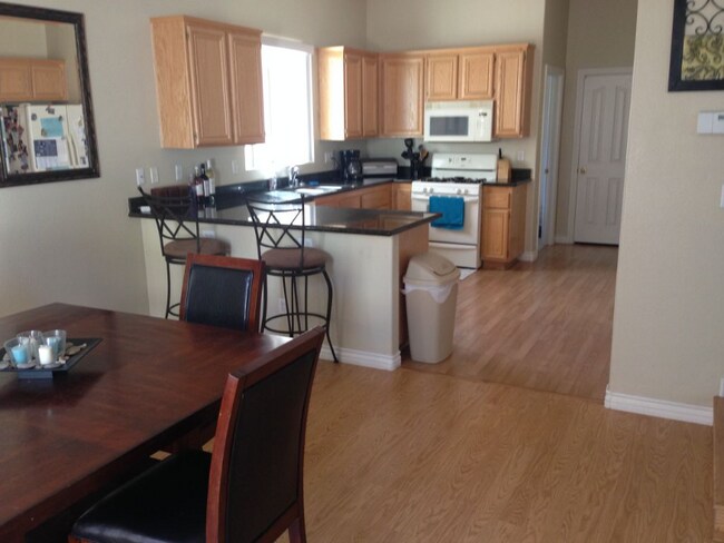 Foto del edificio - 10360 Cherry Brook St