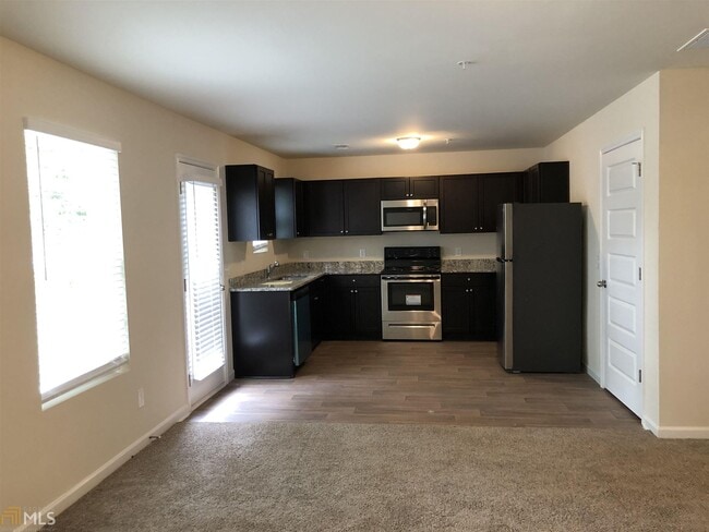Building Photo - 651 Carlton Pointe Dr
