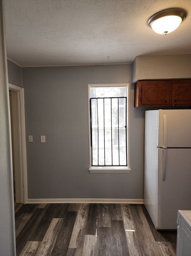 Foto del edificio - 4319 W 17th St