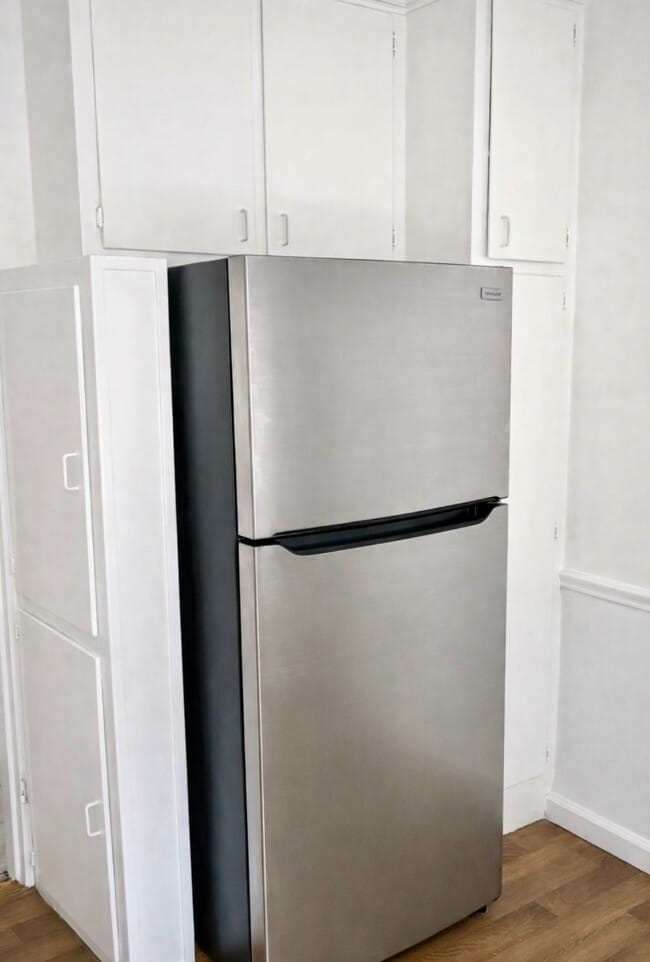 Building Photo - 19 Millers Ln