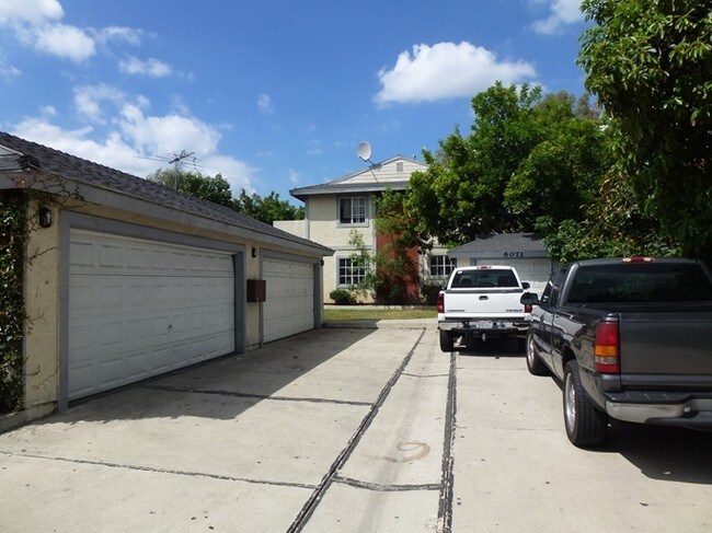 Building Photo - 6071 Kingman Ave