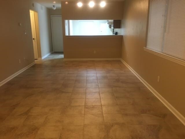 Foto del edificio - 3204 Ginger Dr