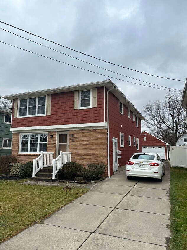 Front of house - 117 Klinger Ave