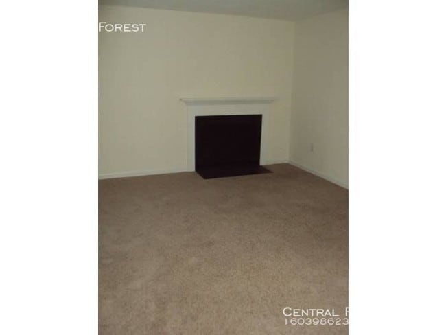 Building Photo - Townhouse for Rent !