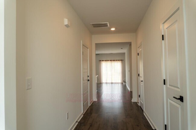 Building Photo - 1443 Darrowby Wy