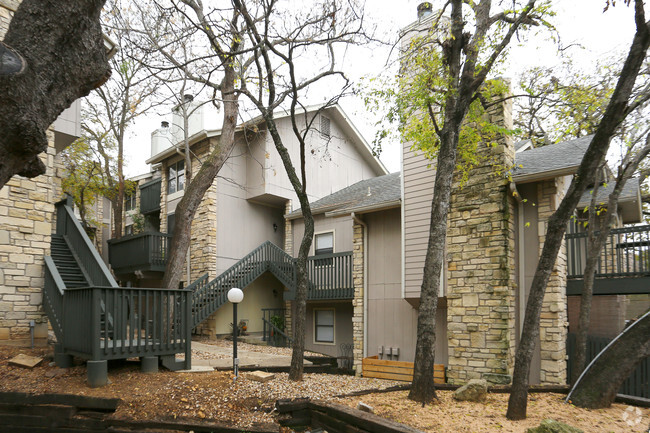 Building Photo - Rivertree Apartments