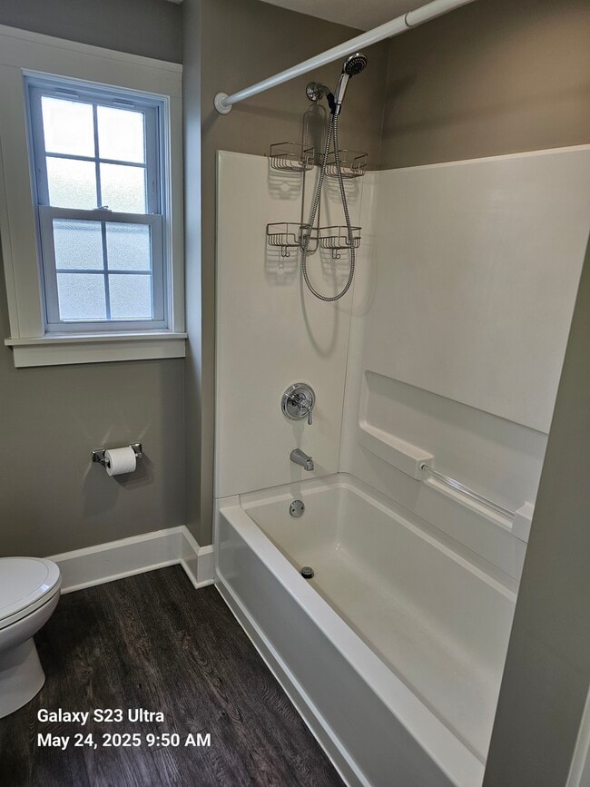 Building Photo - 41719 Edison Ct