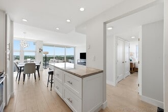 Building Photo - 531 N Ocean Blvd