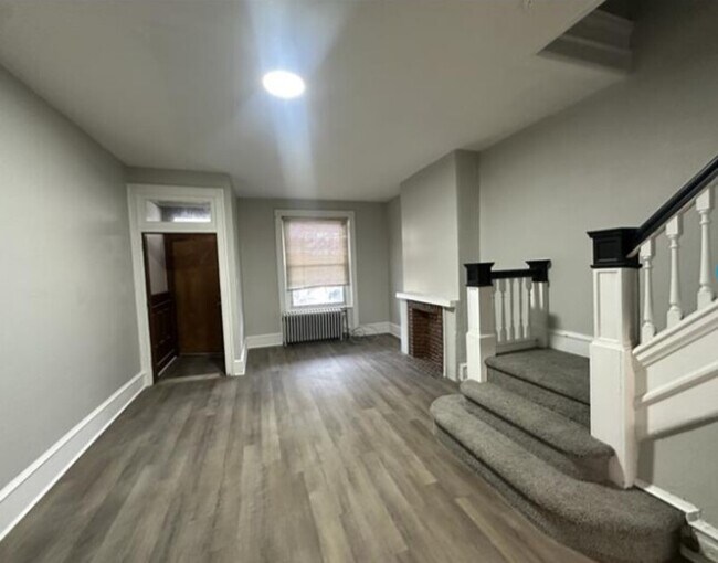 Foto del edificio - 1606 W Butler St