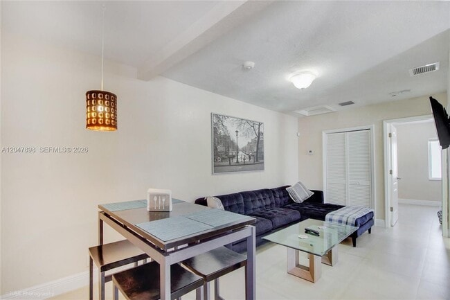 Foto del edificio - 518 SW 7th Ave