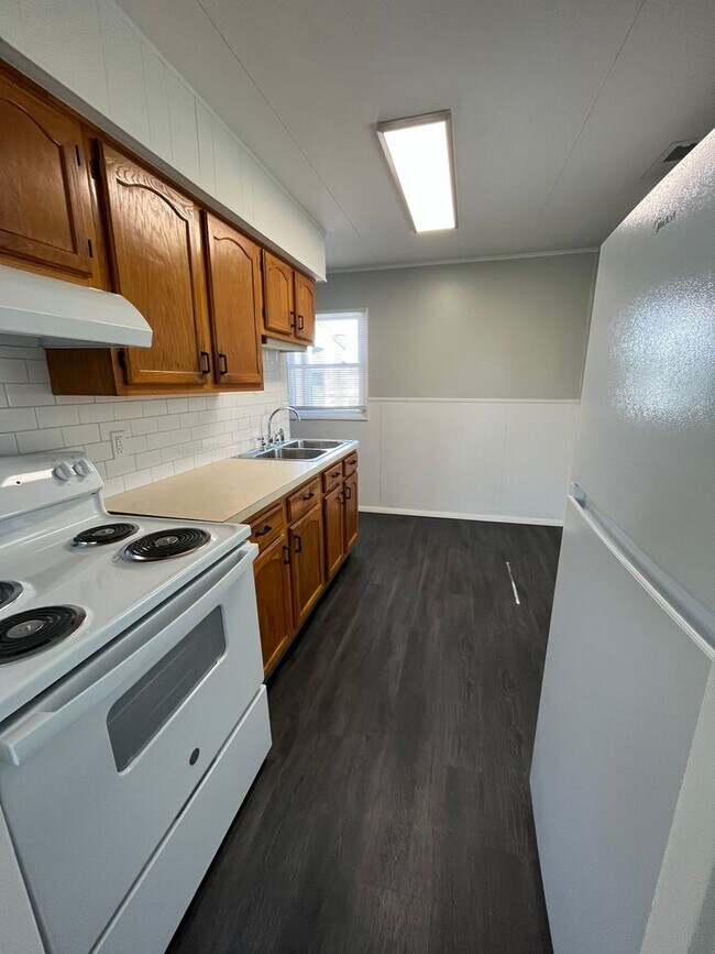 Foto del edificio - Three Bedroom, One Bathroom Home In Columbus