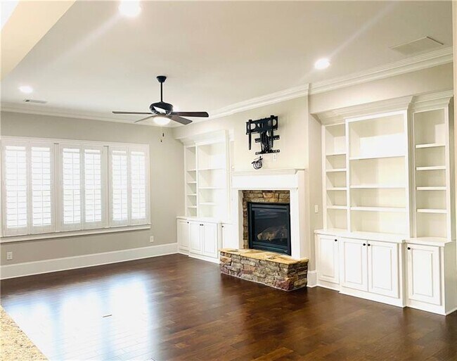 Building Photo - 481 Lancashire Dr