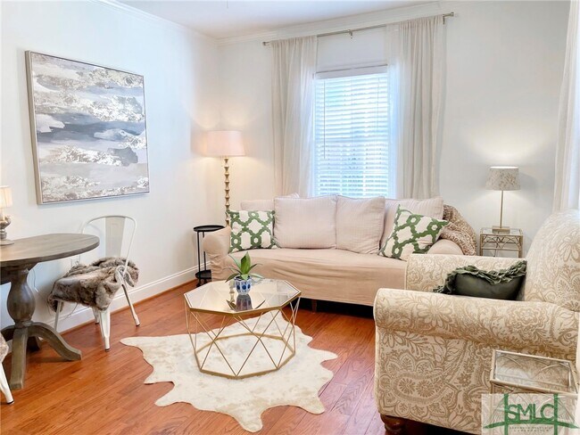 Foto del edificio - 219 W Taylor St
