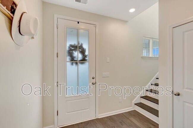 Foto del edificio - 142 Airy Dr