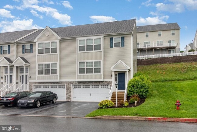 Building Photo - 774 Winding Ln