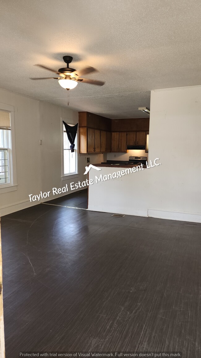 Building Photo - 728 Kendrick St
