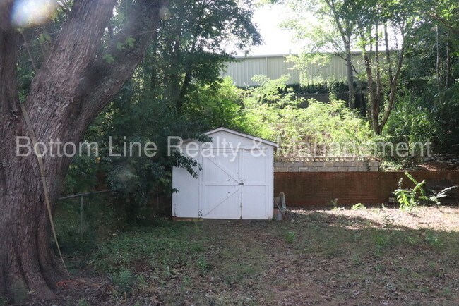 Building Photo - 6618 Woodstream Dr