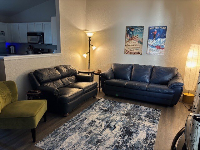 Building Photo - 403 Tynan Dr