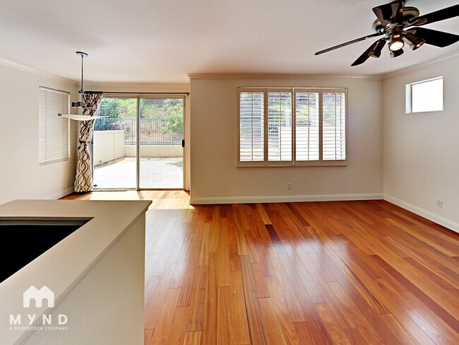 Foto del edificio - 11237 Carmel Creek Rd