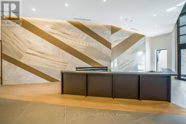 Building Photo - 1037 The Queensway