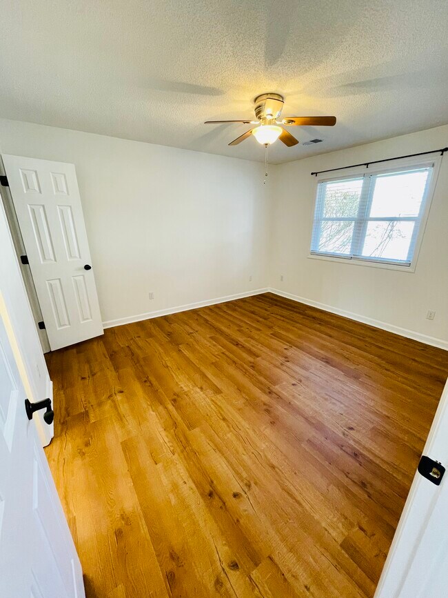 125 Dean Archer Rd Unit 6, Jonesborough, TN 37659 Condo for Rent in